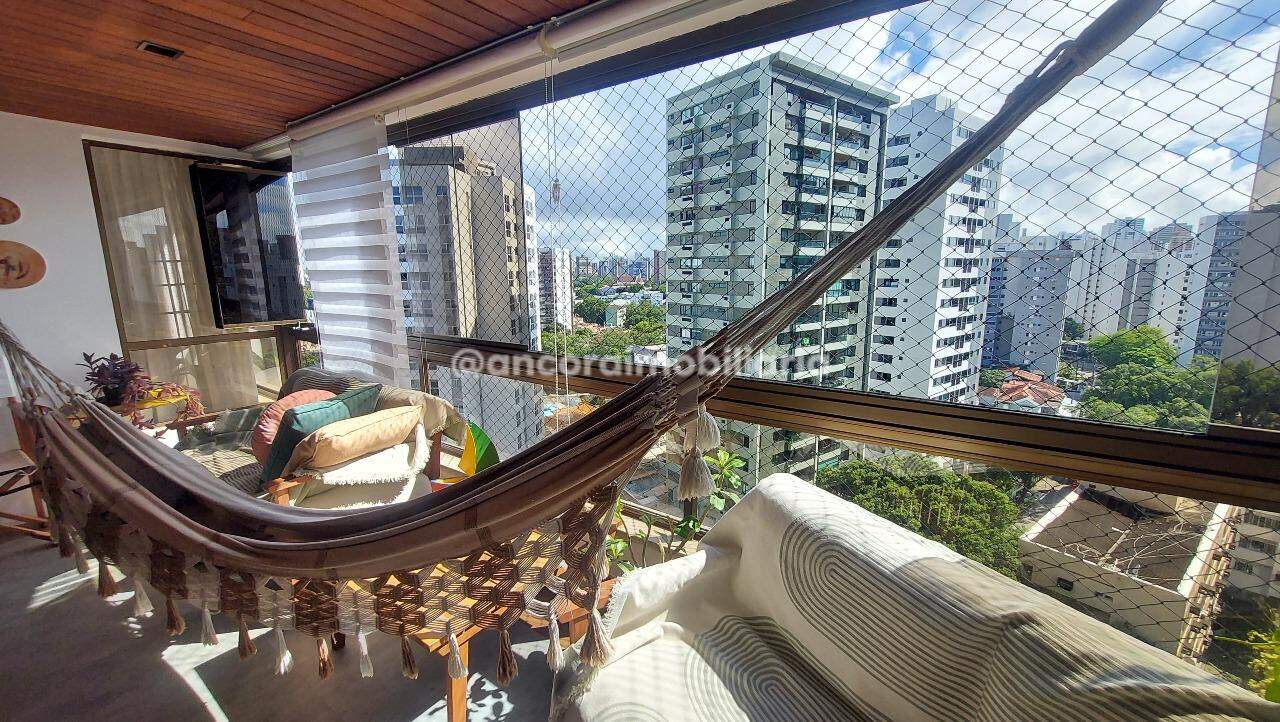 Apartamento à venda no Graças: