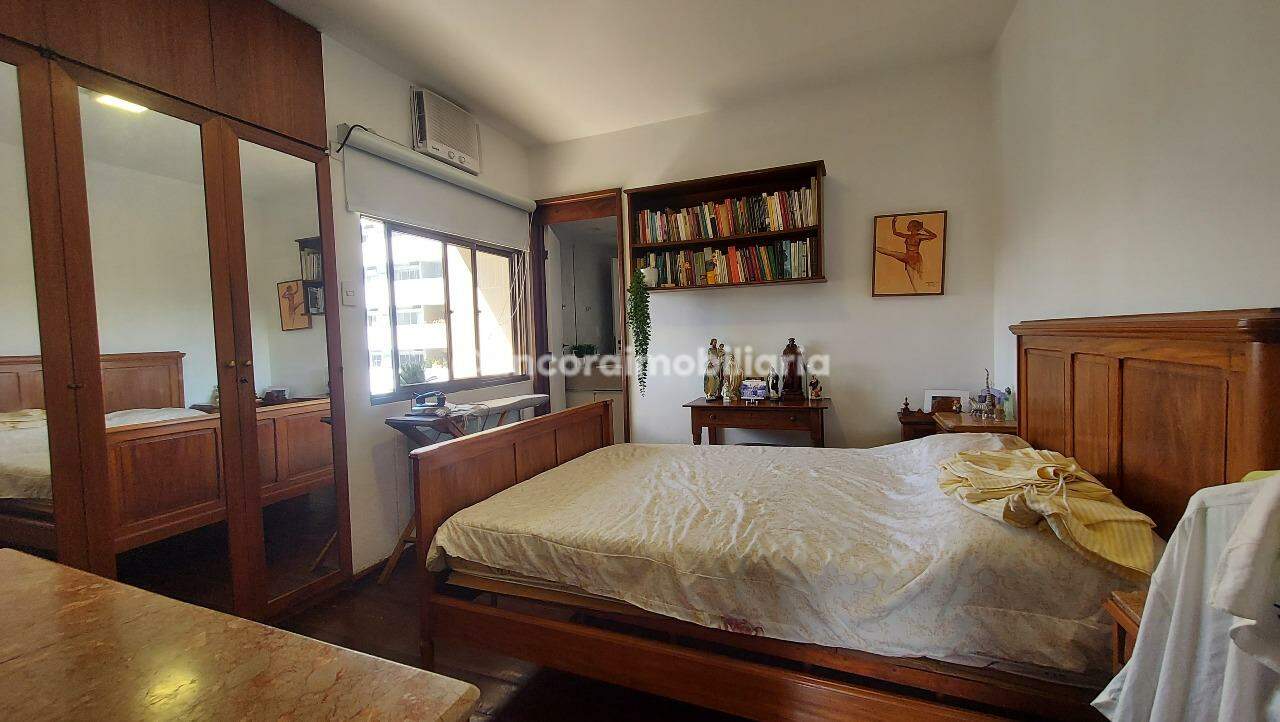 Apartamento à venda no Graças: