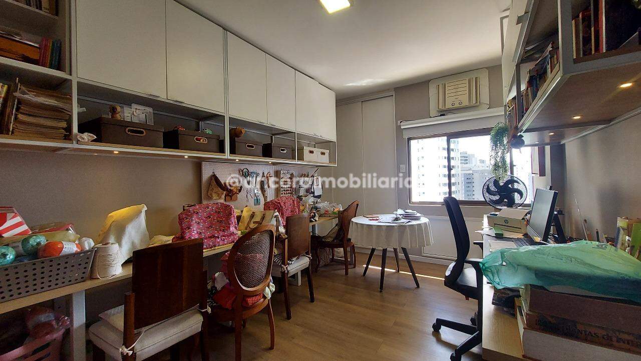 Apartamento à venda no Graças: