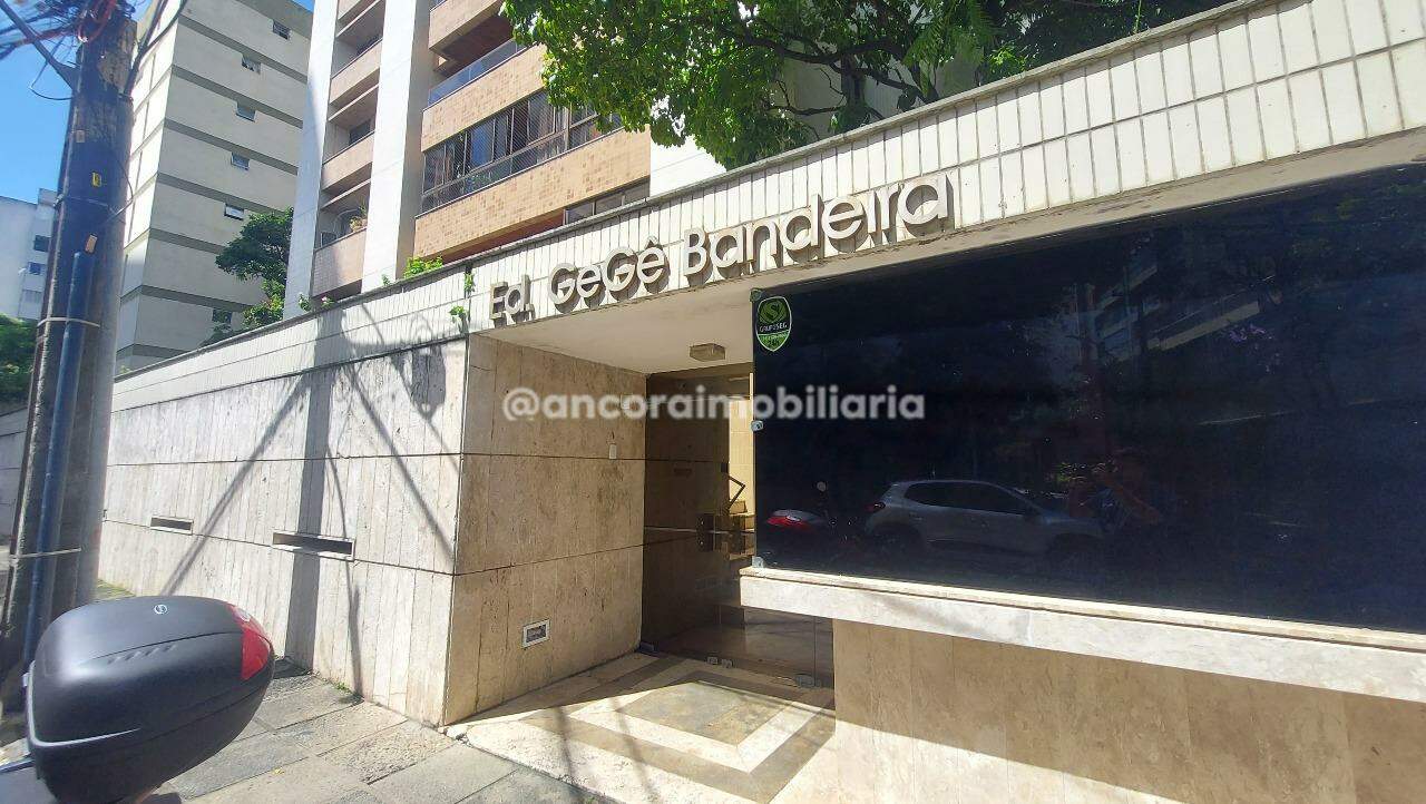 Apartamento à venda no Graças: