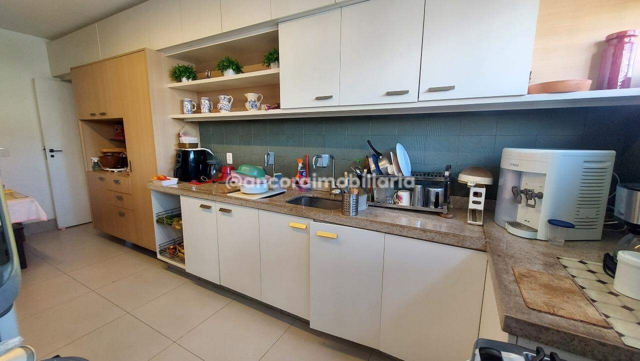 Apartamento à venda no Graças:
