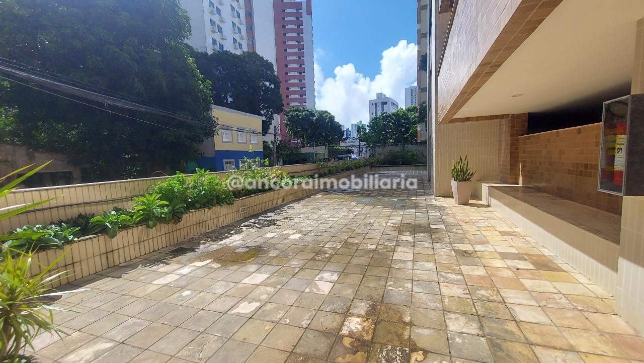 Apartamento à venda no Graças: