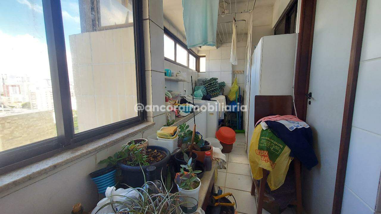 Apartamento à venda no Graças:
