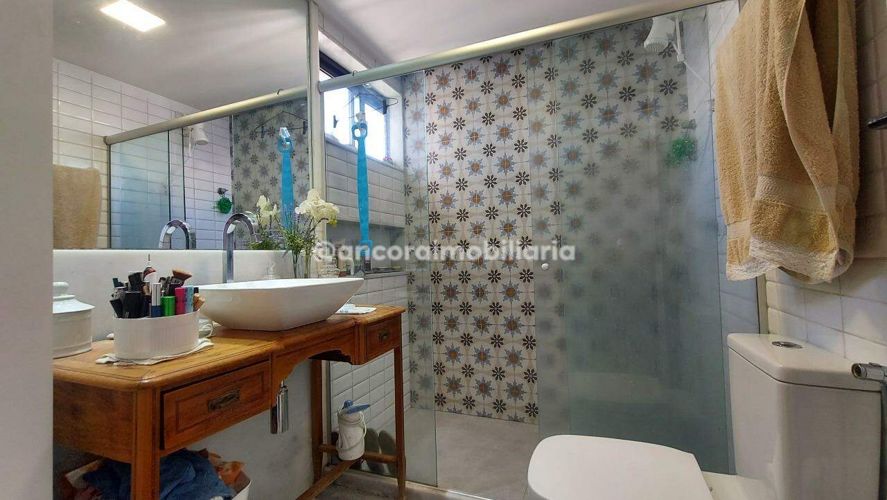 Apartamento à venda no Graças: