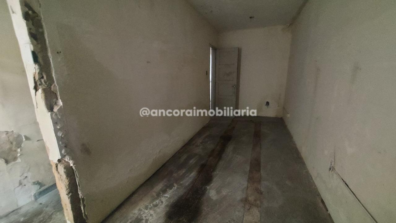 Casa à venda no Zumbi: 