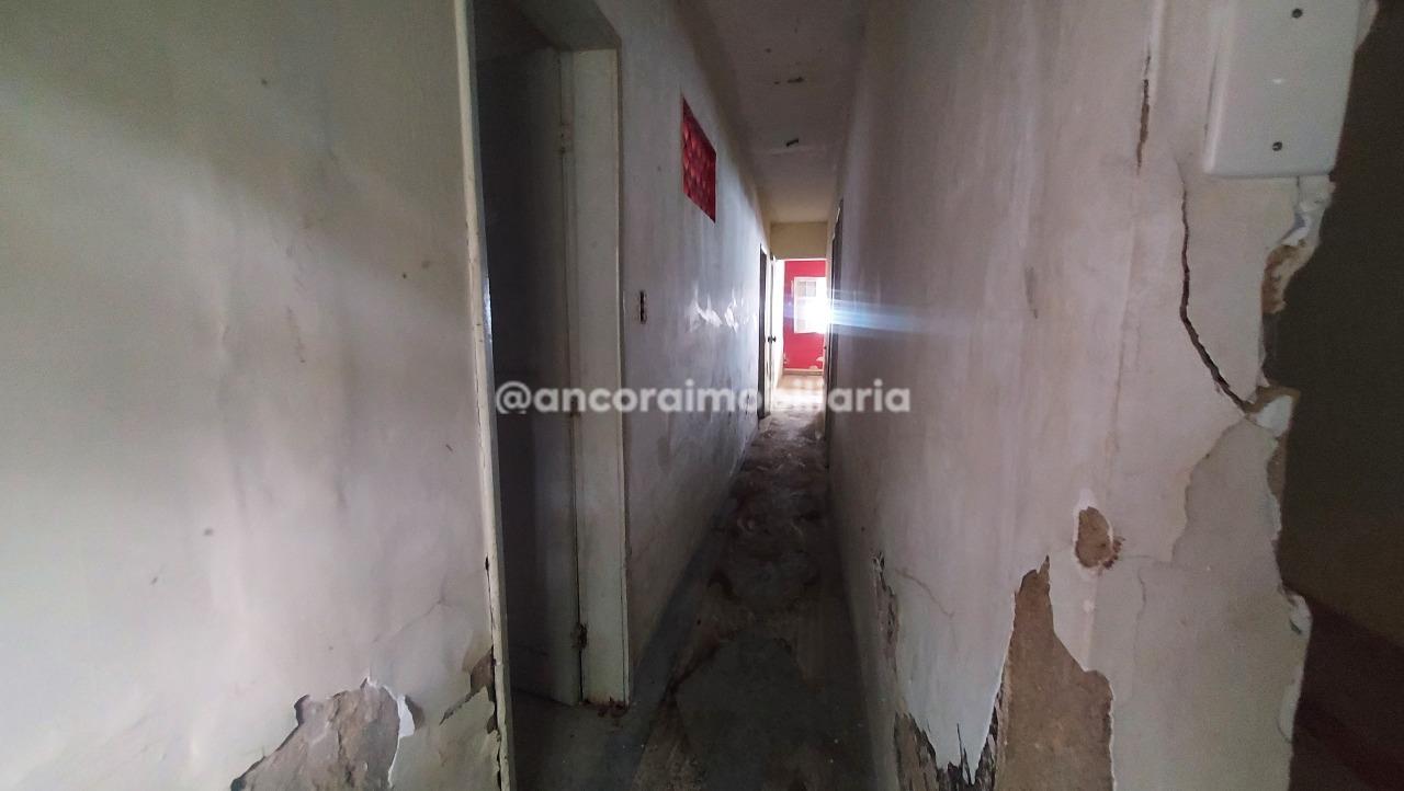 Casa à venda no Zumbi: 