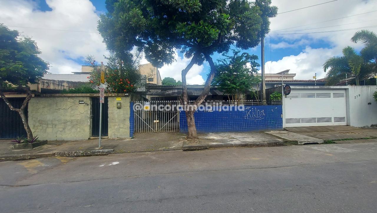 Casa à venda no Zumbi: 