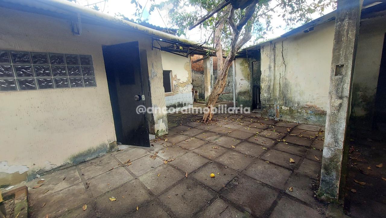 Casa à venda no Zumbi: 