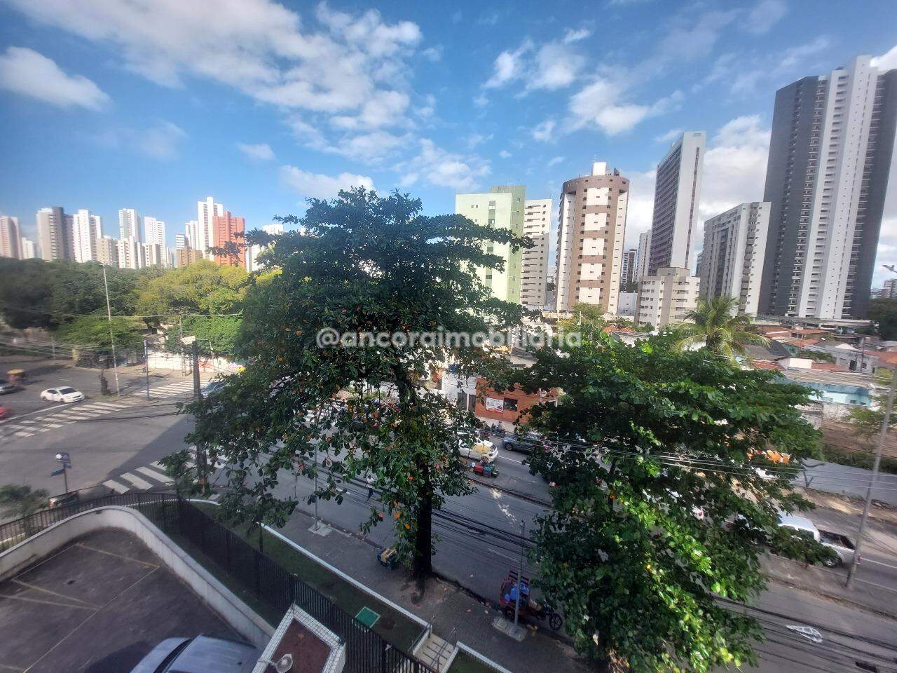 Apartamento à venda no Tamarineira: 
