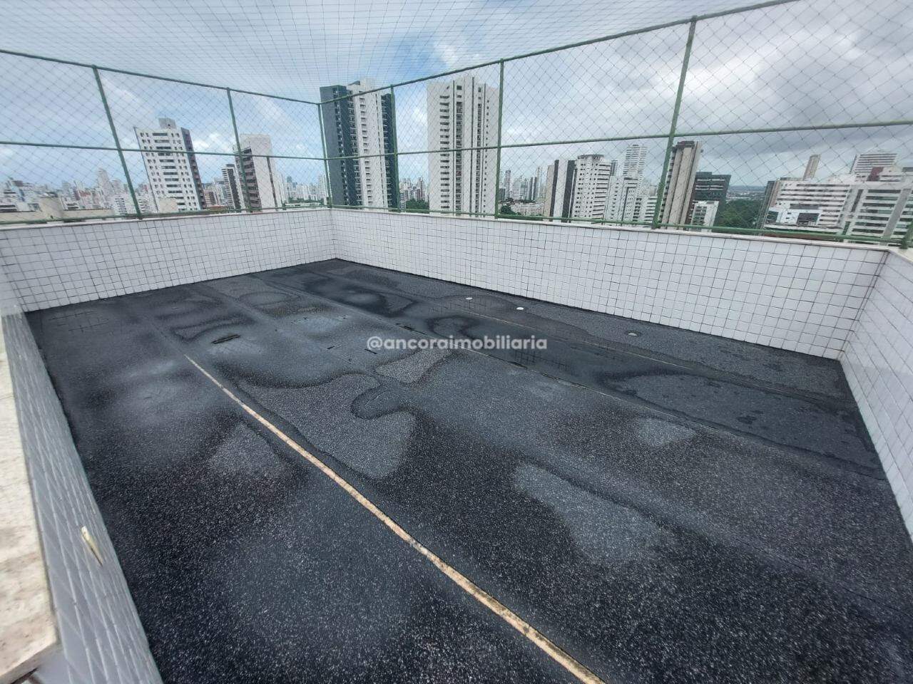 Apartamento à venda no Tamarineira: 