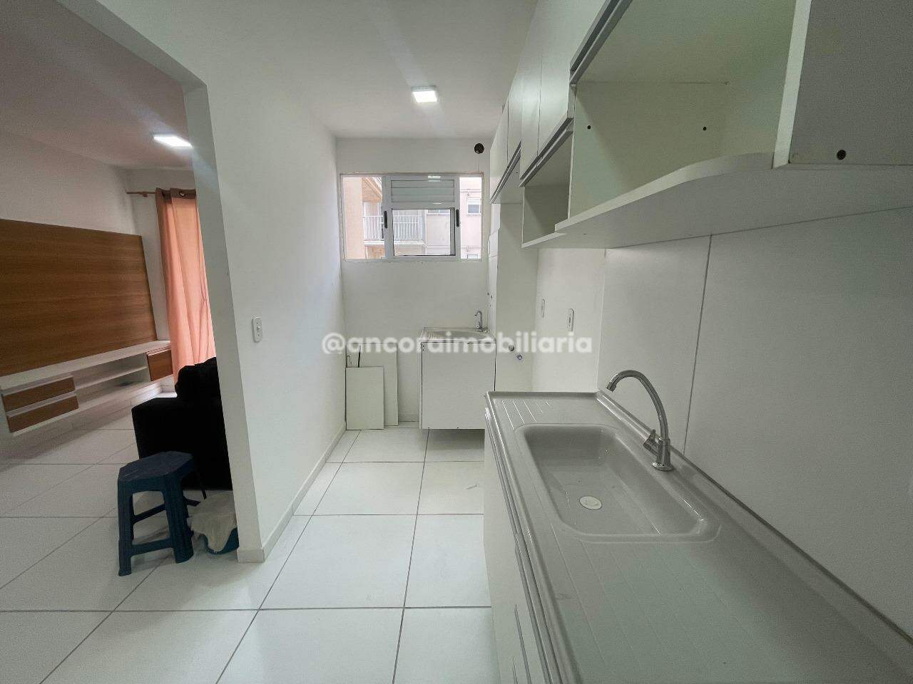 Apartamento para aluguel no Barro: 