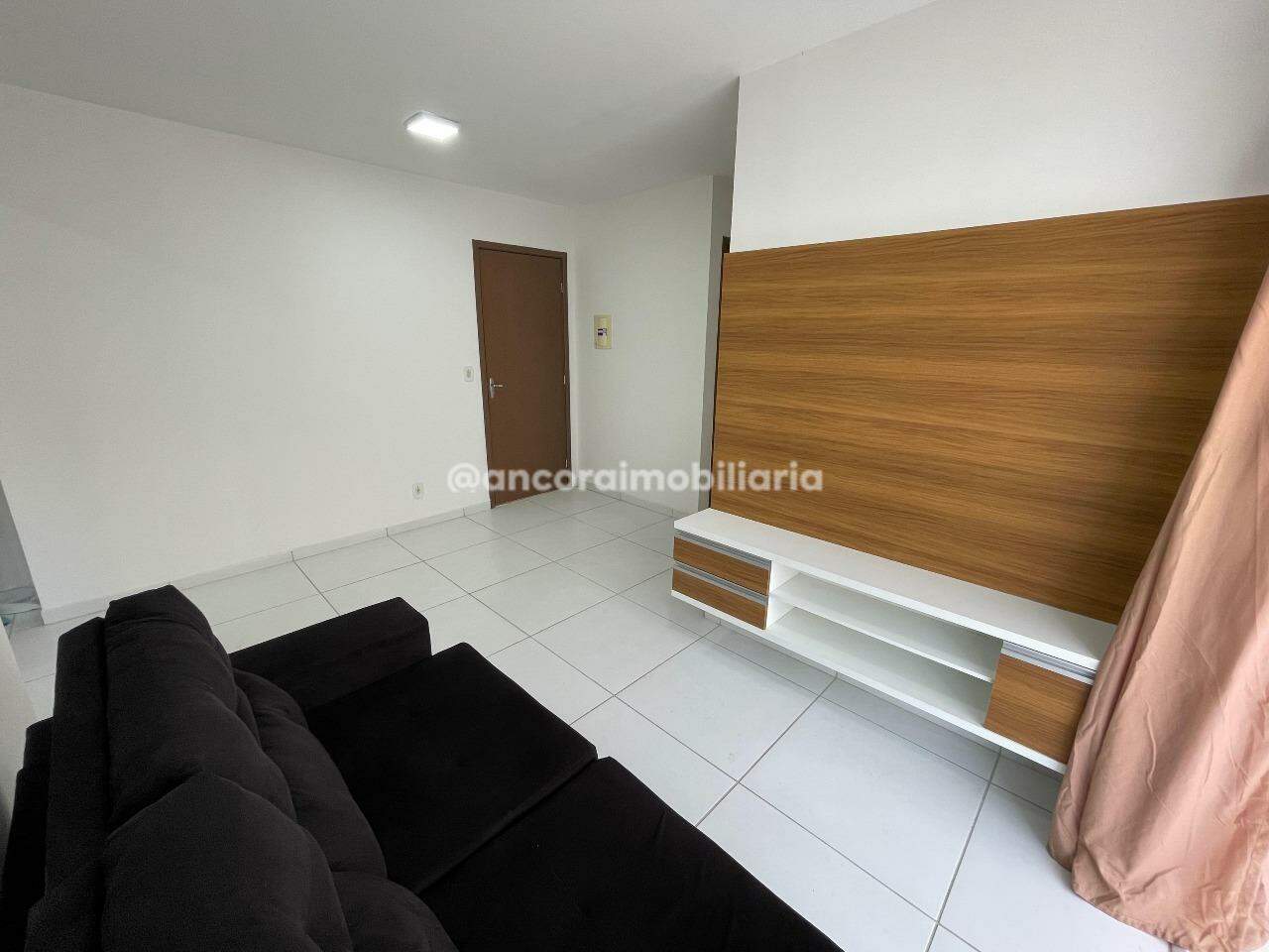 Apartamento para aluguel no Barro: 