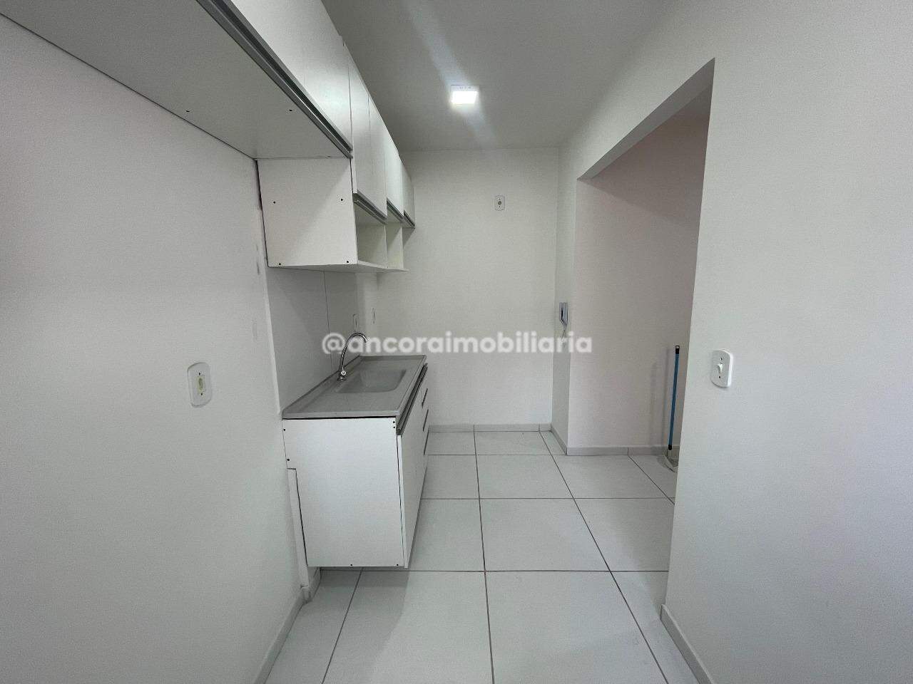 Apartamento para aluguel no Barro: 
