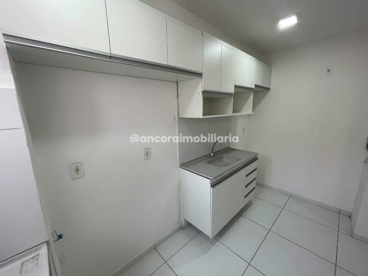 Apartamento para aluguel no Barro: 