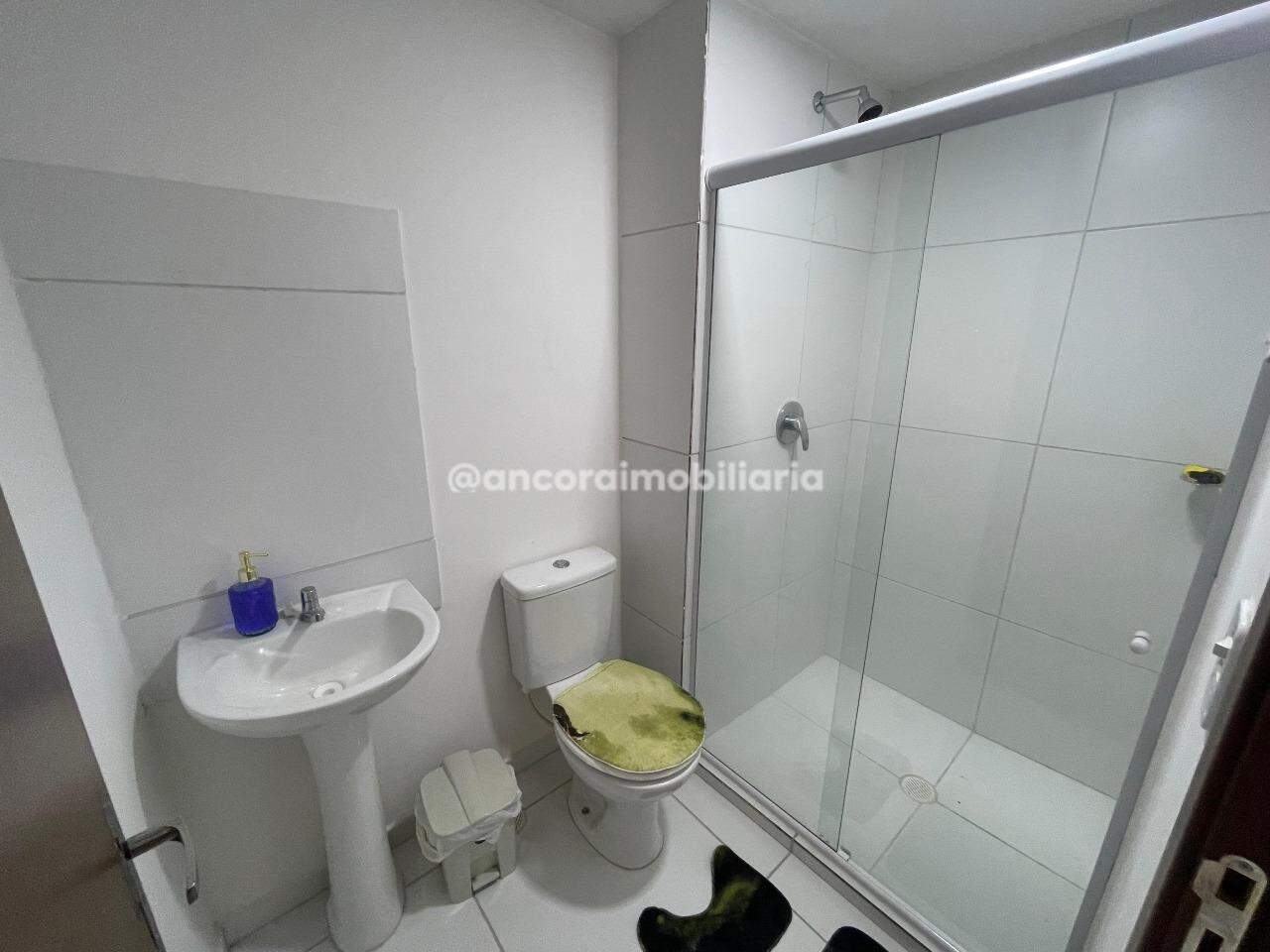 Apartamento para aluguel no Barro: 