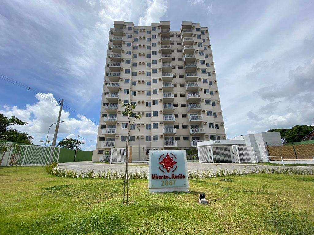 Apartamento para aluguel no Barro: 