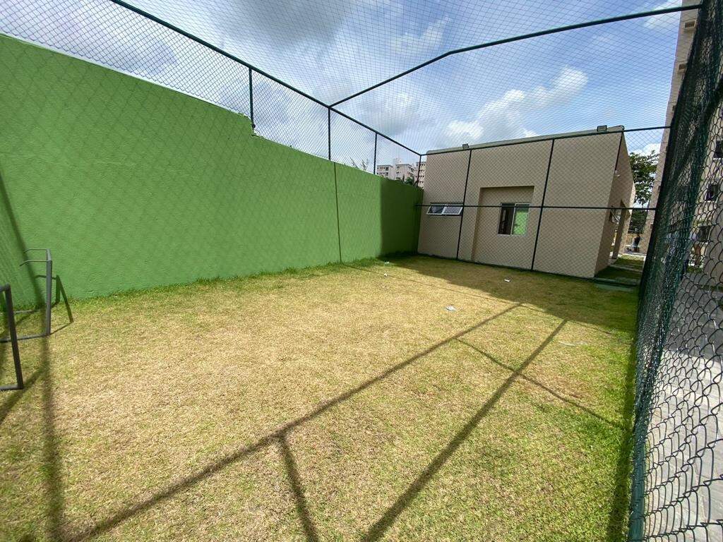Apartamento para aluguel no Barro: 