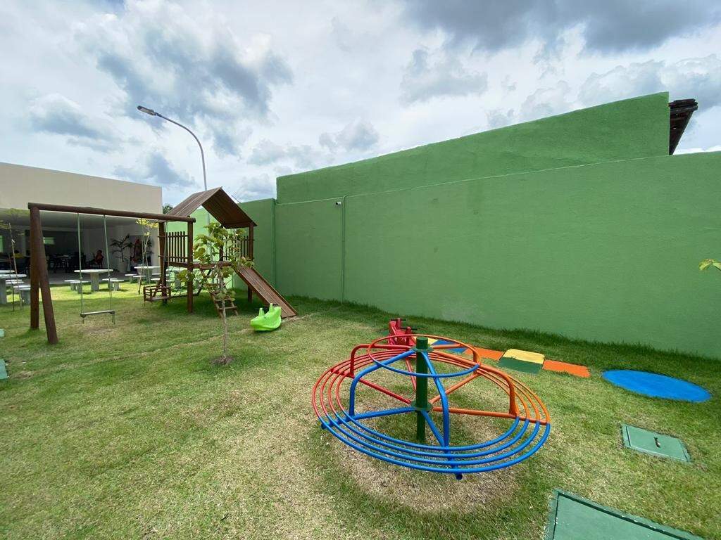 Apartamento para aluguel no Barro: 