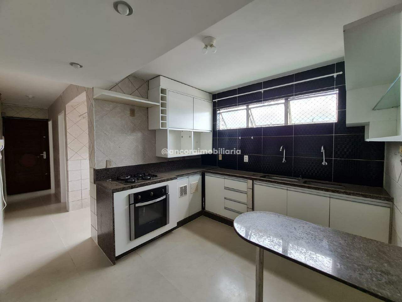 Apartamento à venda no Tamarineira: 