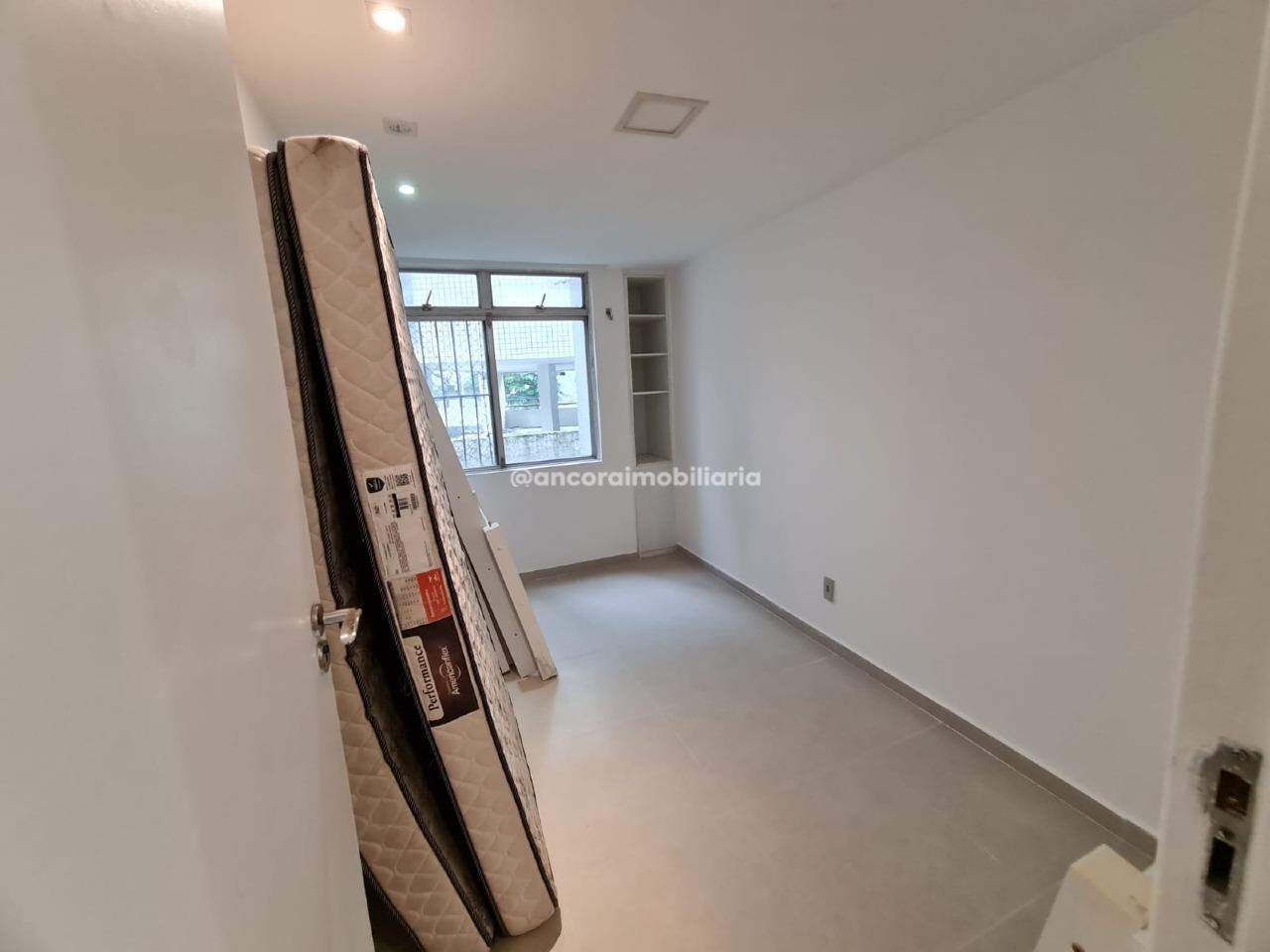 Apartamento à venda no Tamarineira: 