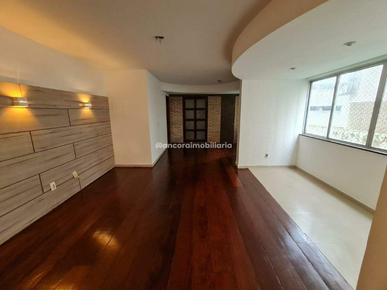 Apartamento à venda no Tamarineira: 