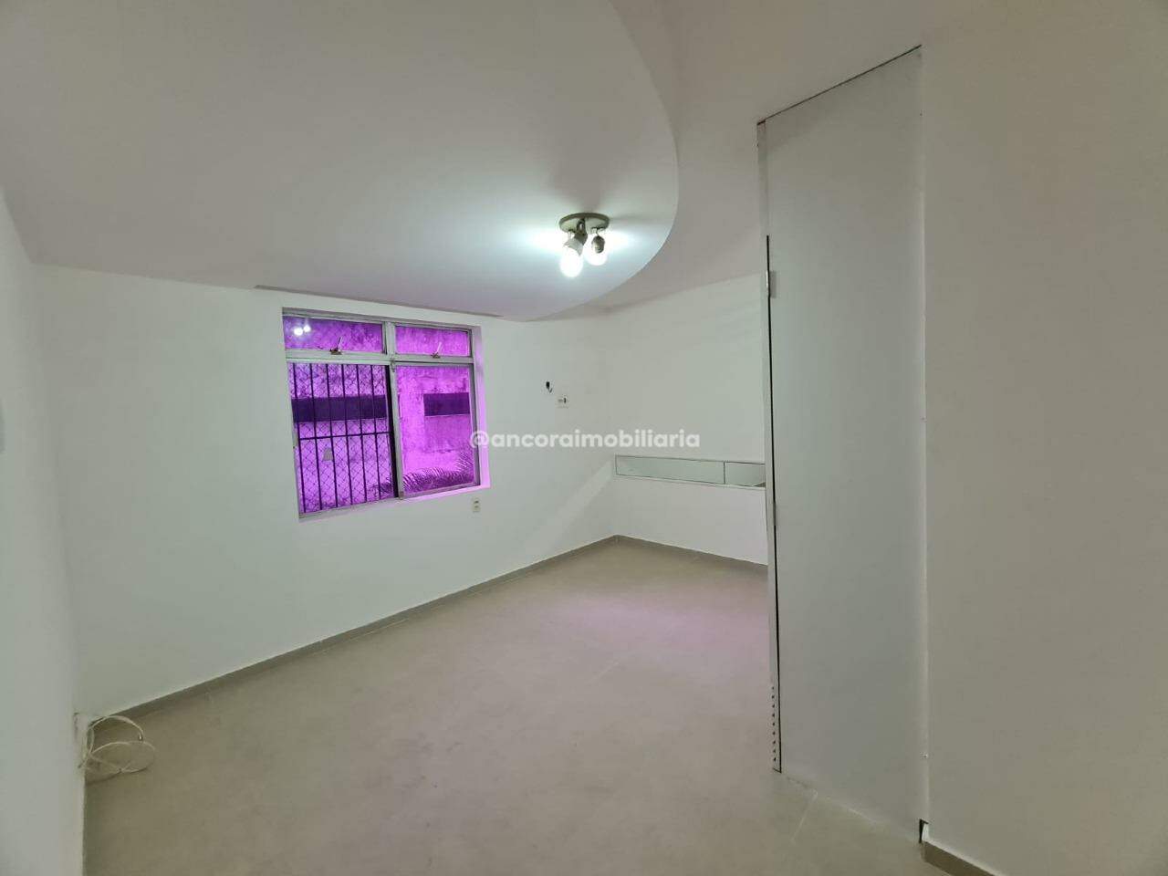 Apartamento à venda no Tamarineira: 
