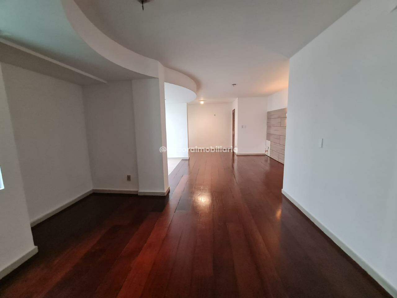 Apartamento à venda no Tamarineira: 