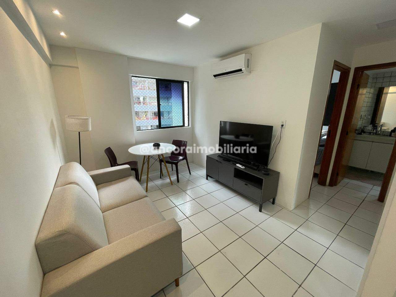 Apartamento para aluguel no Aflitos: 