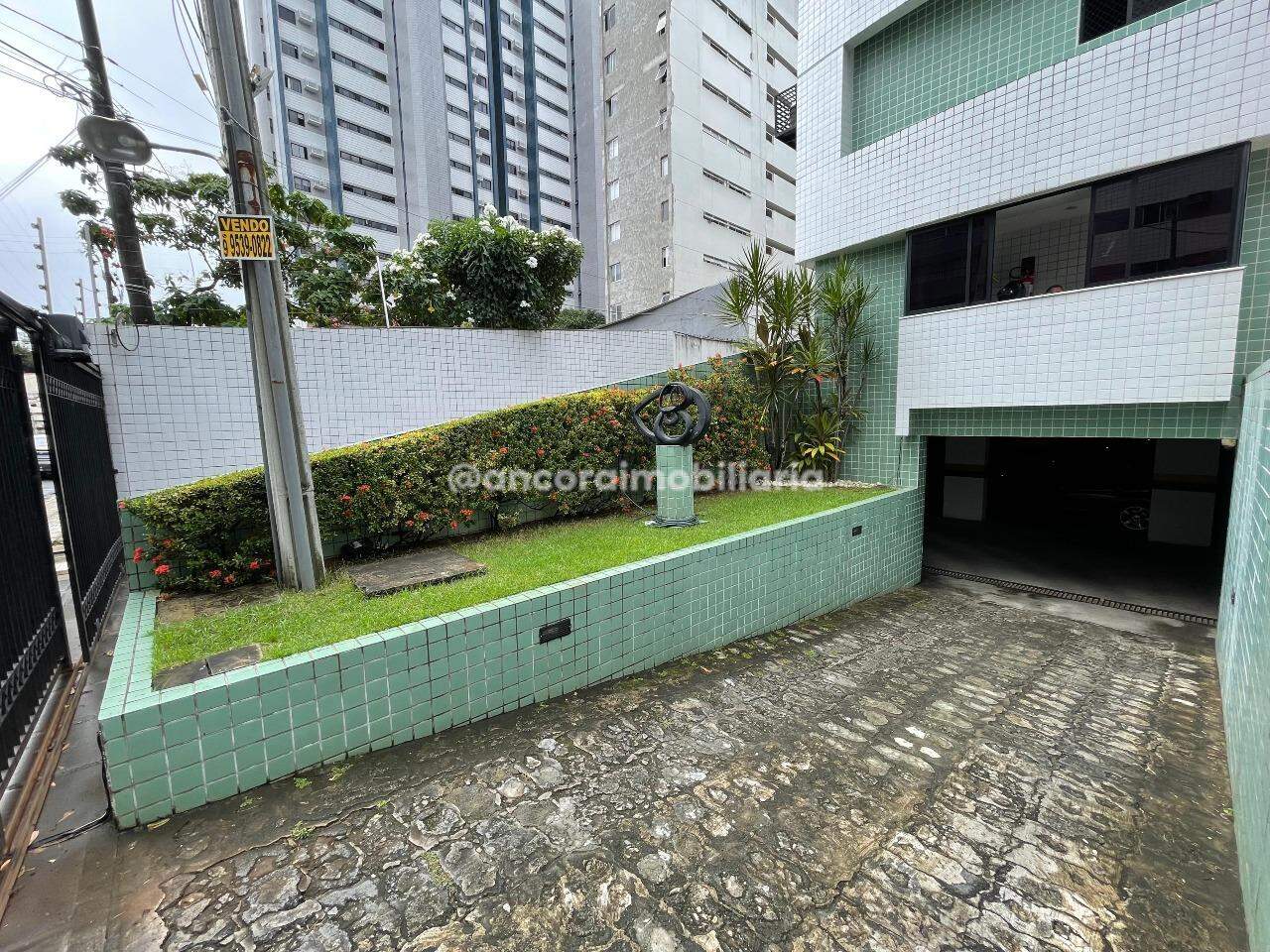 Apartamento para aluguel no Aflitos: 