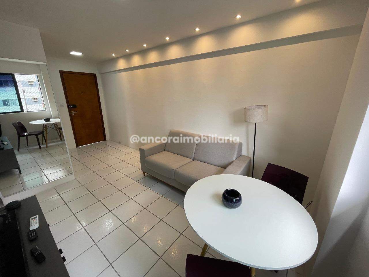 Apartamento para aluguel no Aflitos: 