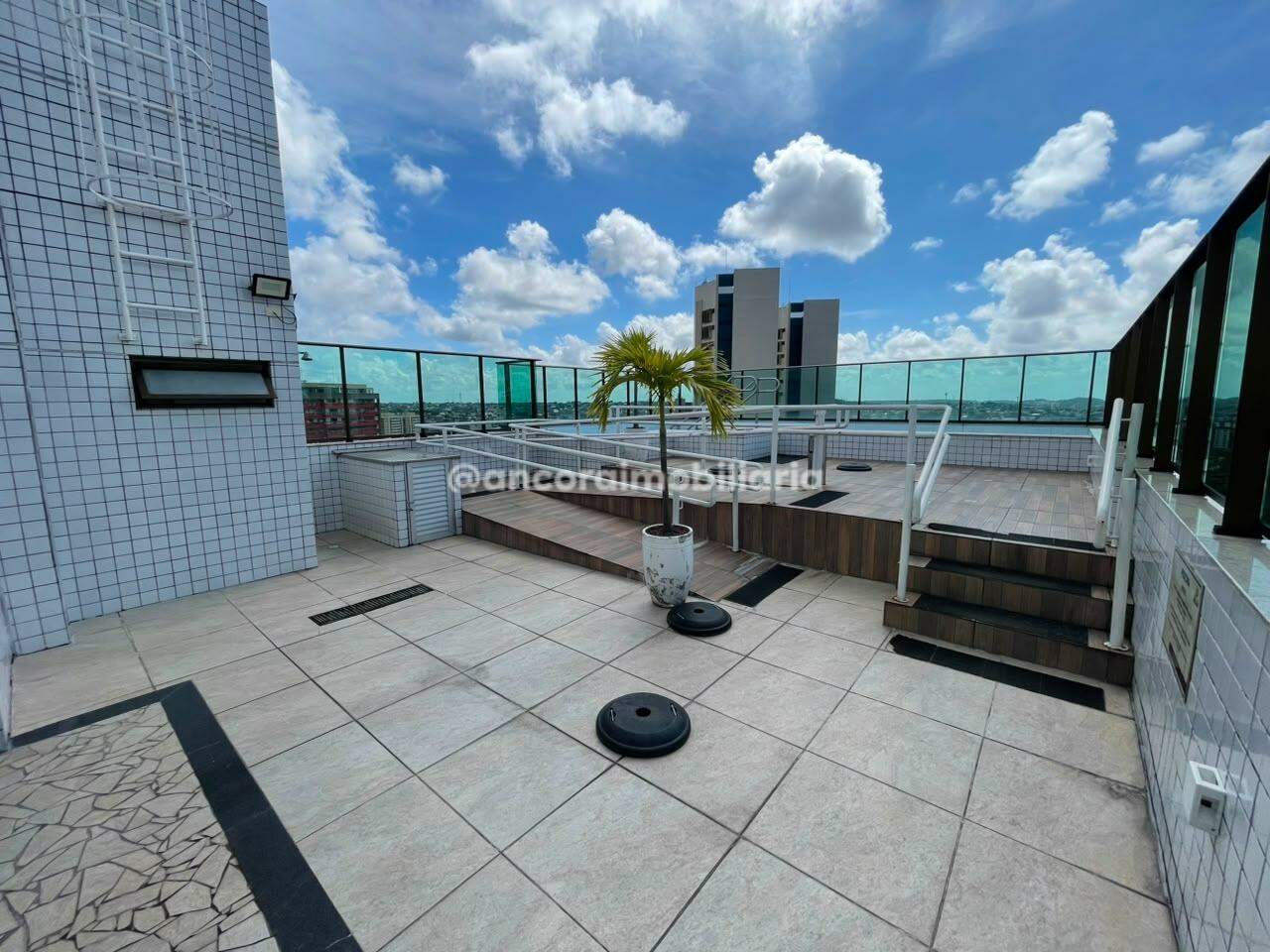 Apartamento à venda no Tamarineira: