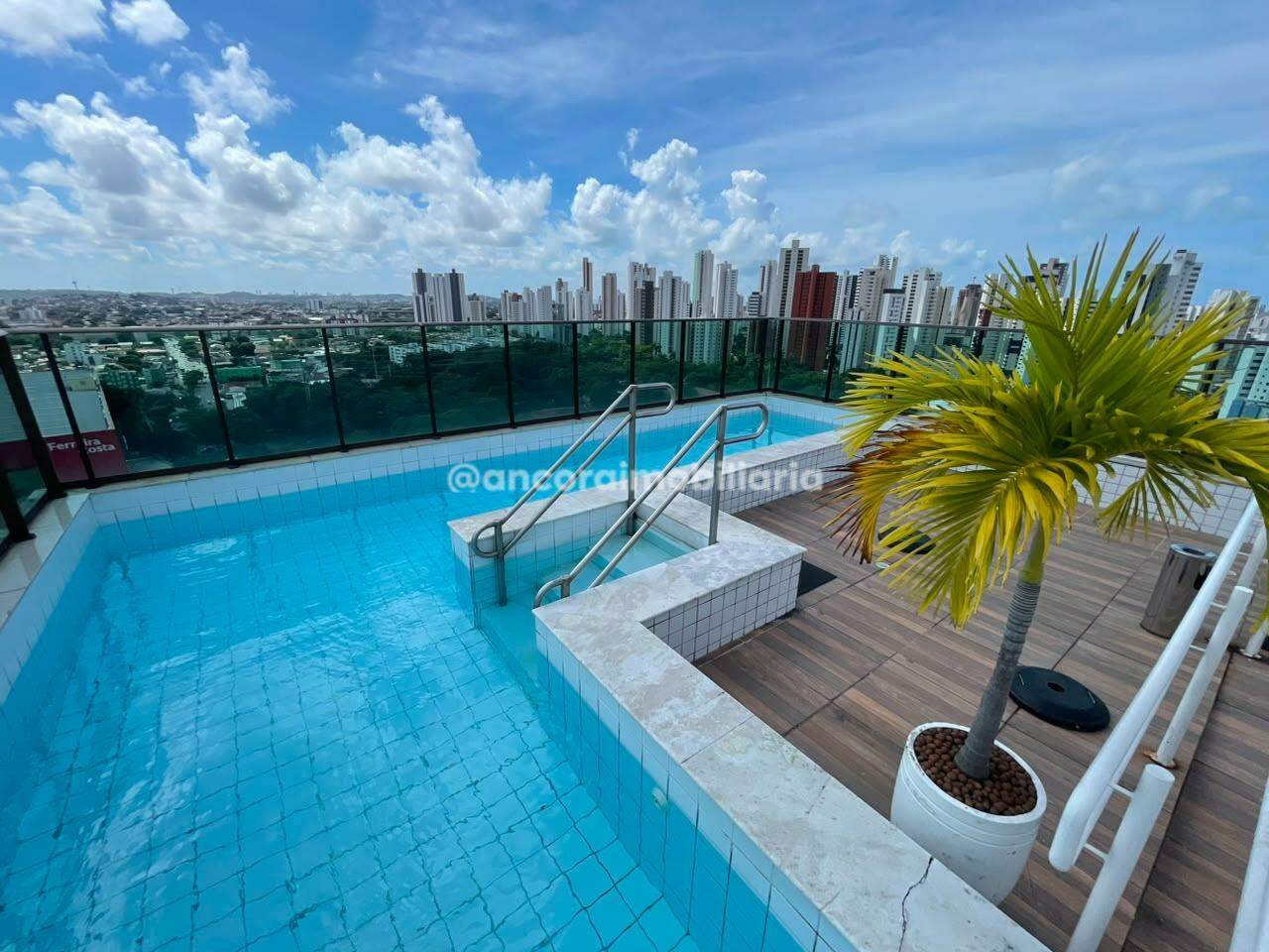 Apartamento à venda no Tamarineira: