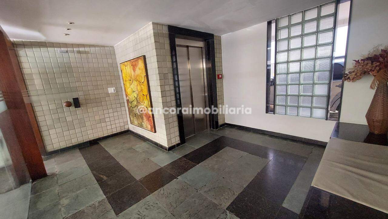 Apartamento à venda no Graças: