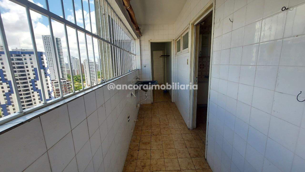 Apartamento à venda no Graças: