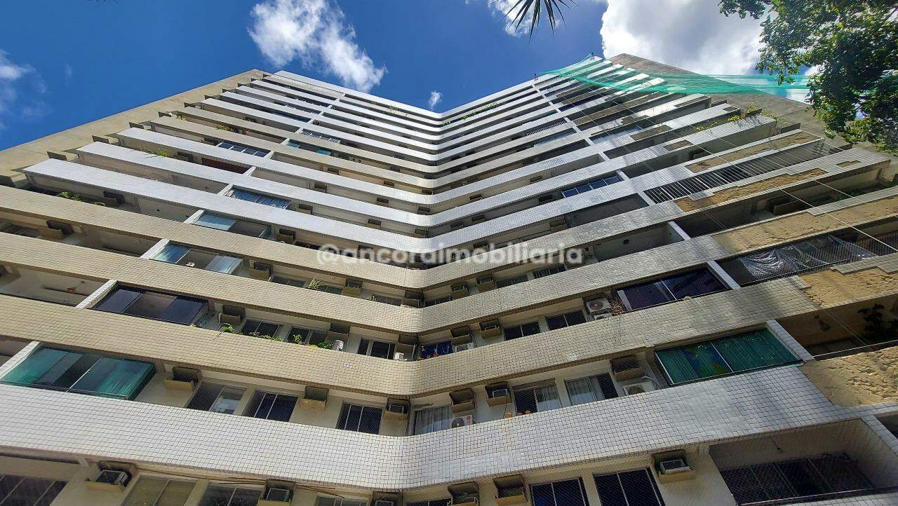 Apartamento à venda no Graças: