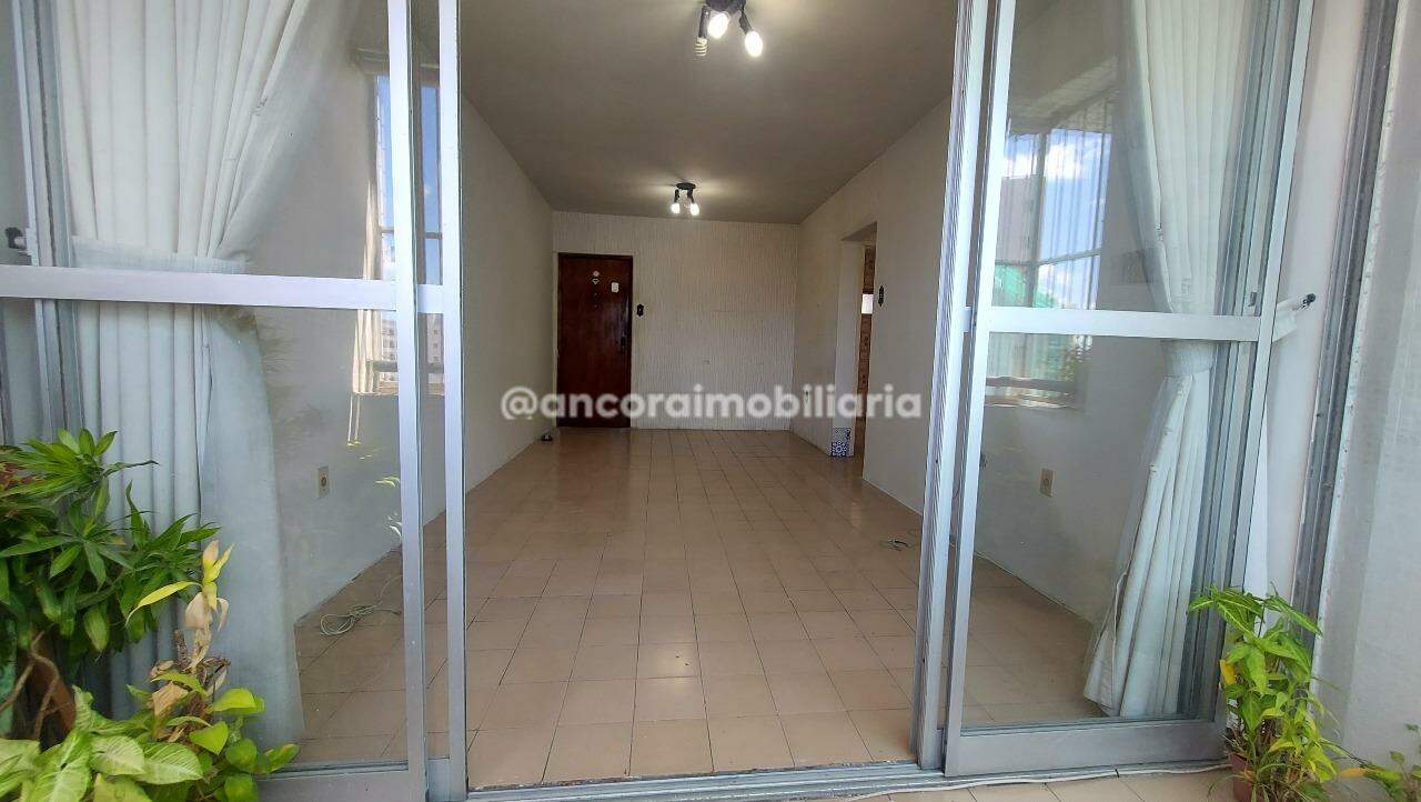 Apartamento à venda no Graças: