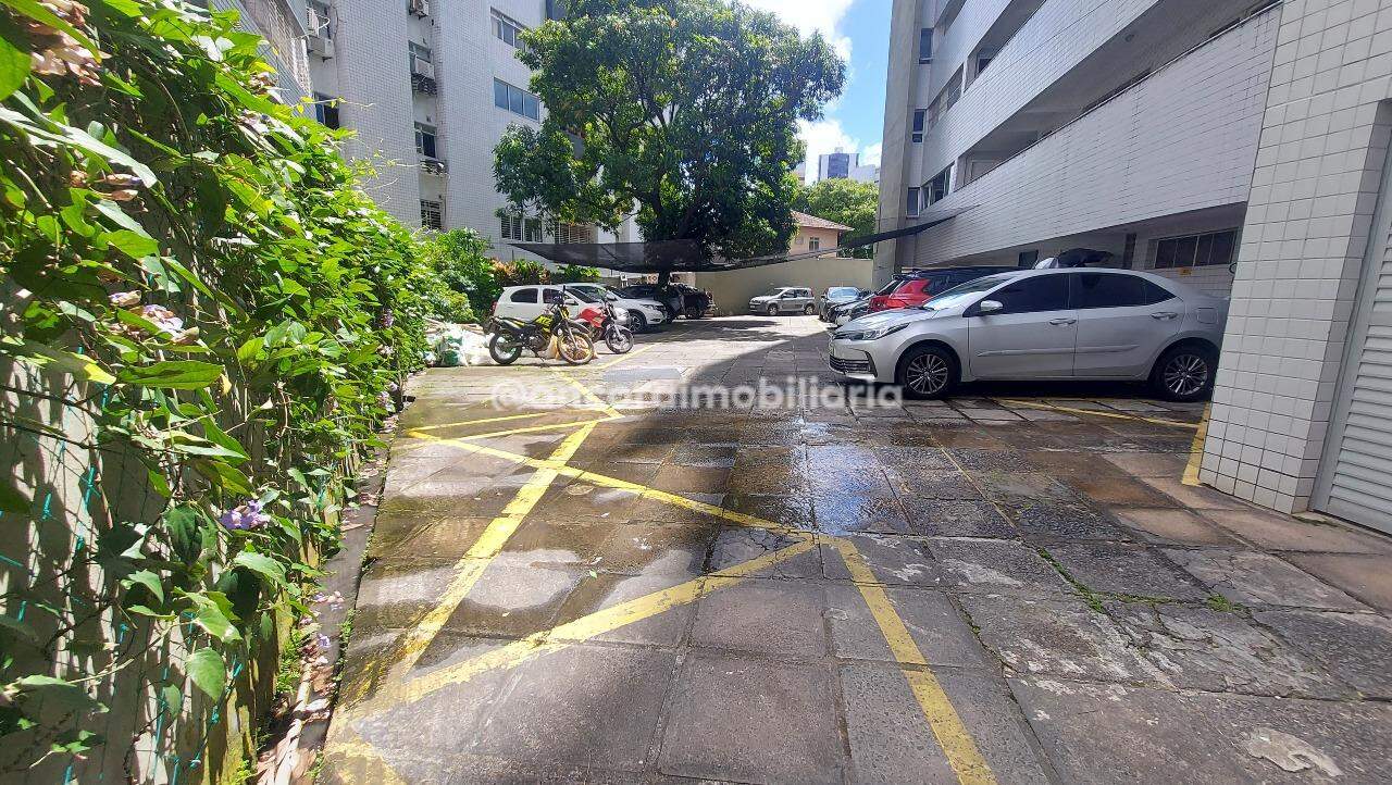 Apartamento à venda no Graças: