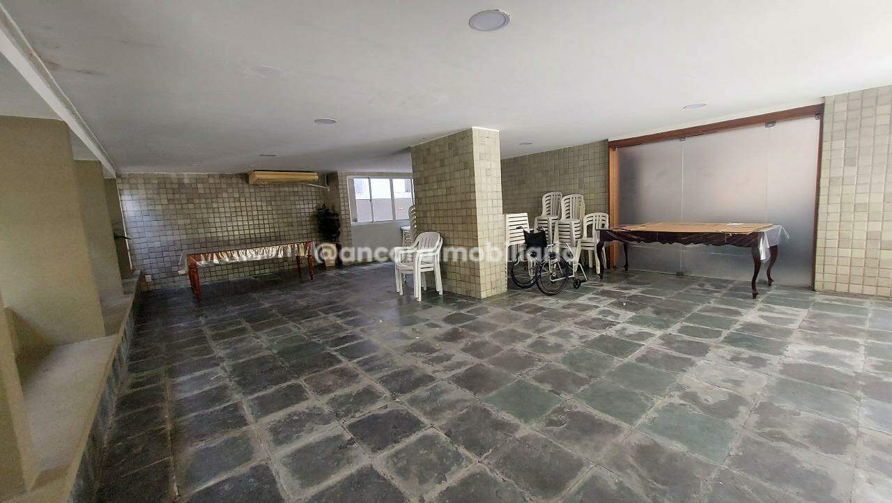 Apartamento à venda no Graças: