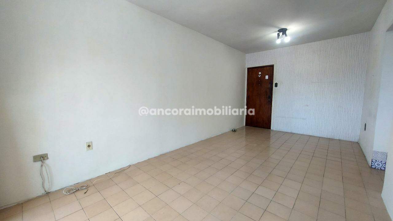 Apartamento à venda no Graças: