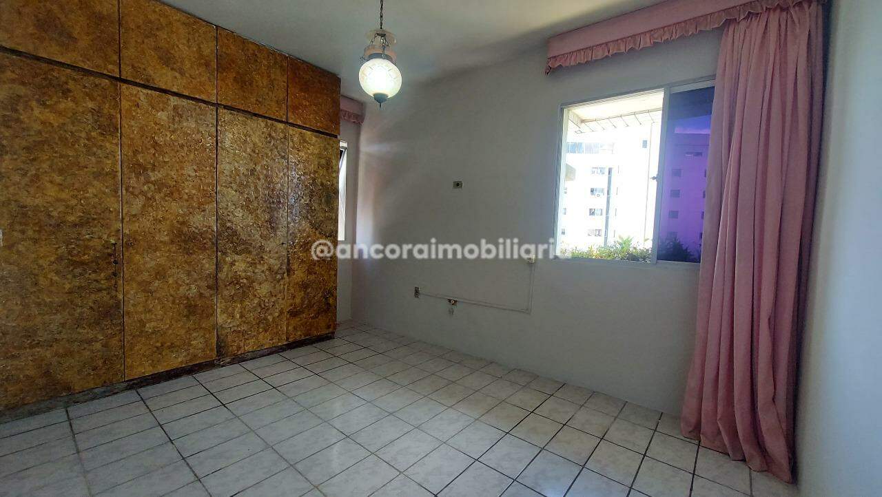 Apartamento à venda no Graças:
