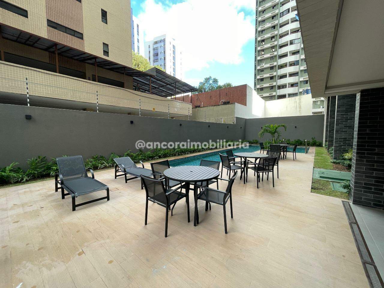 Apartamento para aluguel no Espinheiro: 