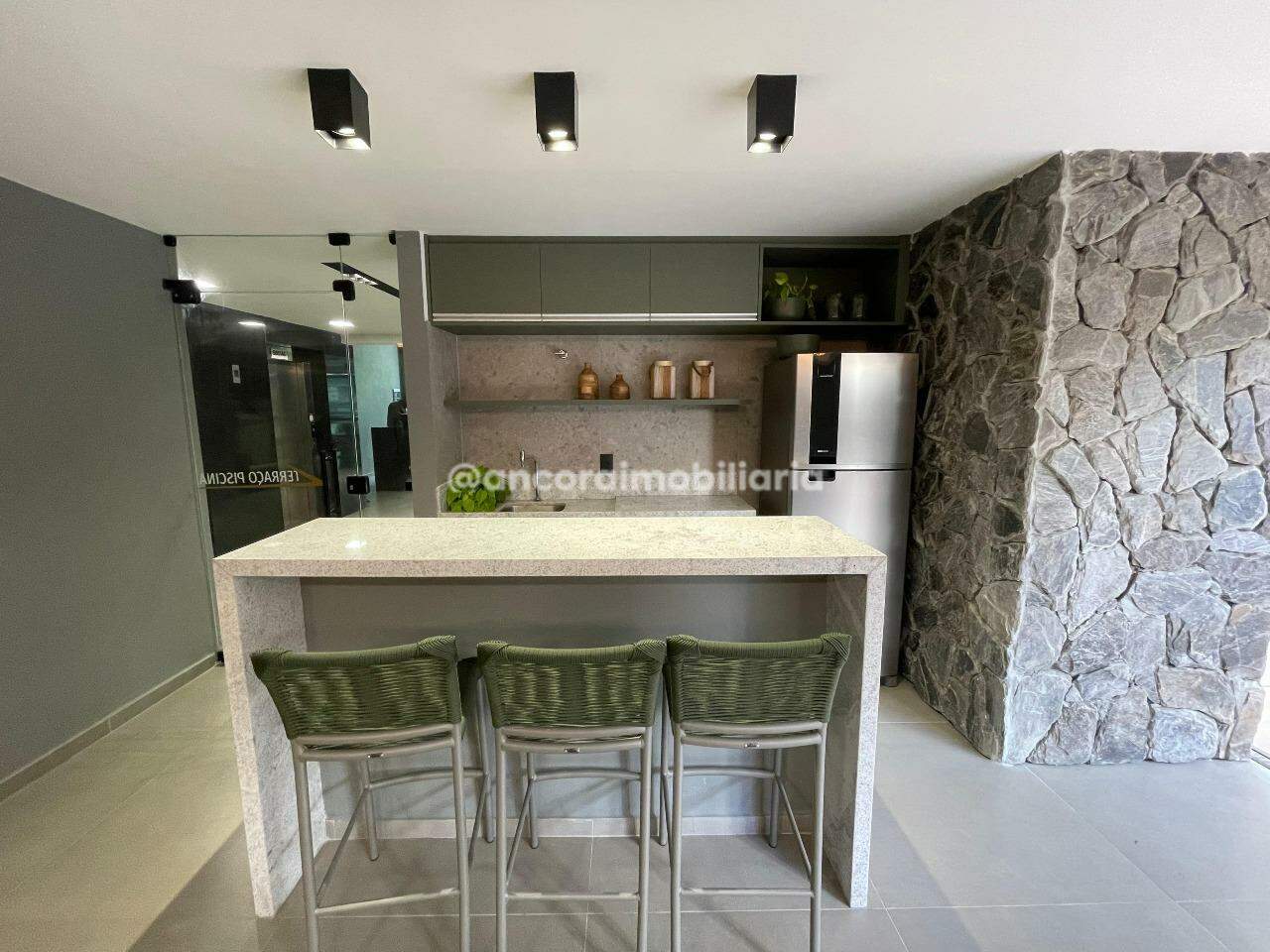 Apartamento para aluguel no Espinheiro: 