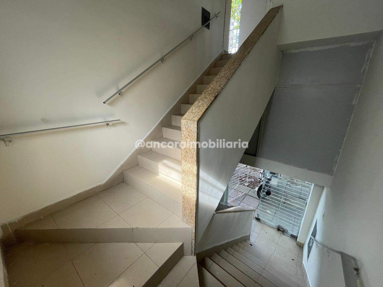 Sala para aluguel no Encruzilhada: 