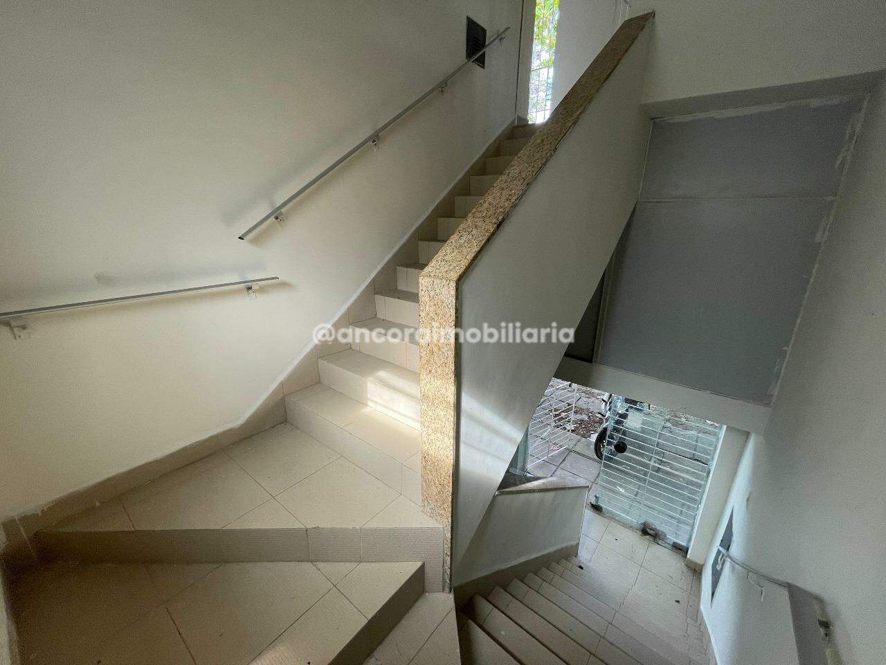 Sala para aluguel no Encruzilhada: