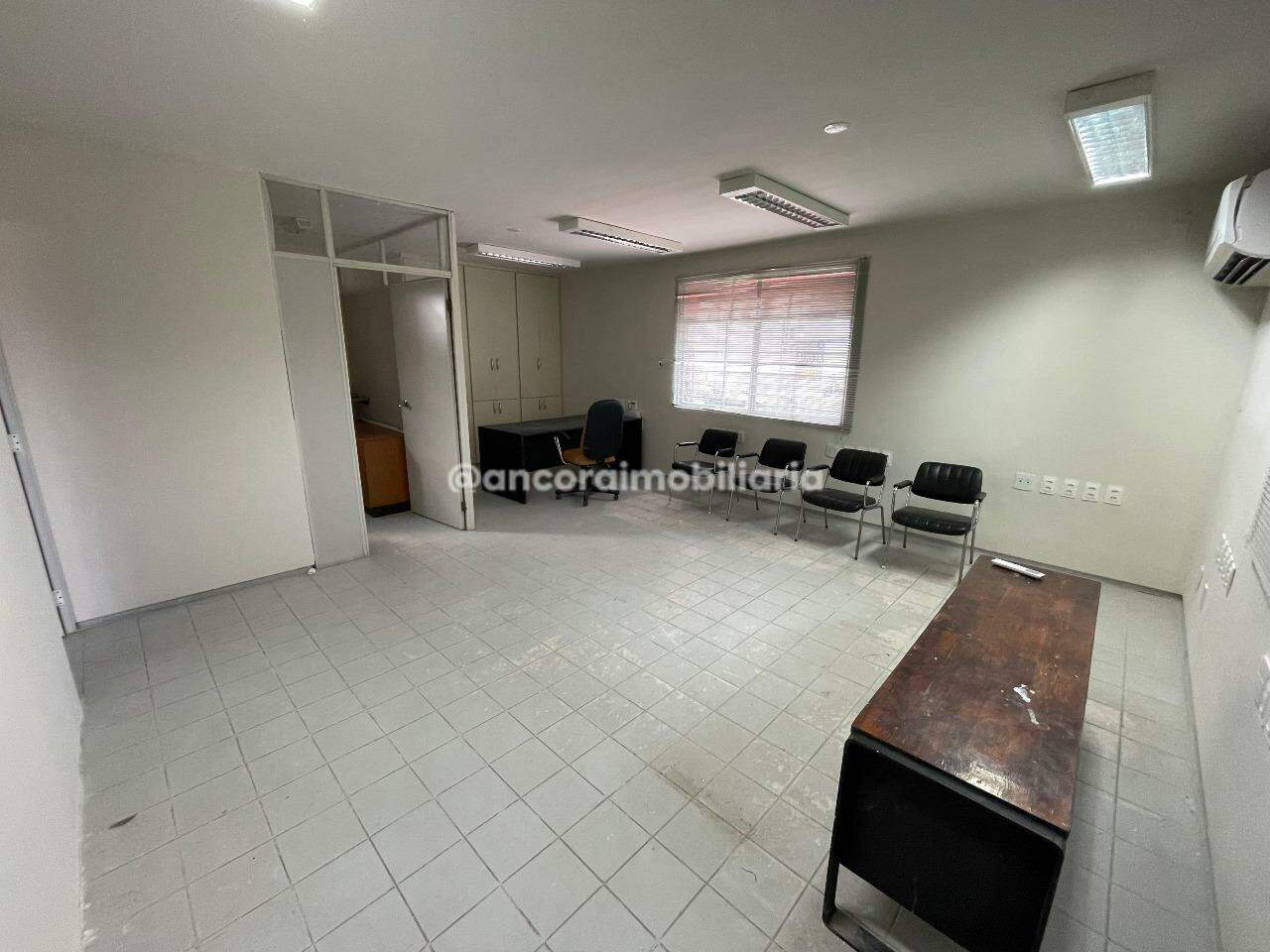 Sala para aluguel no Encruzilhada: 