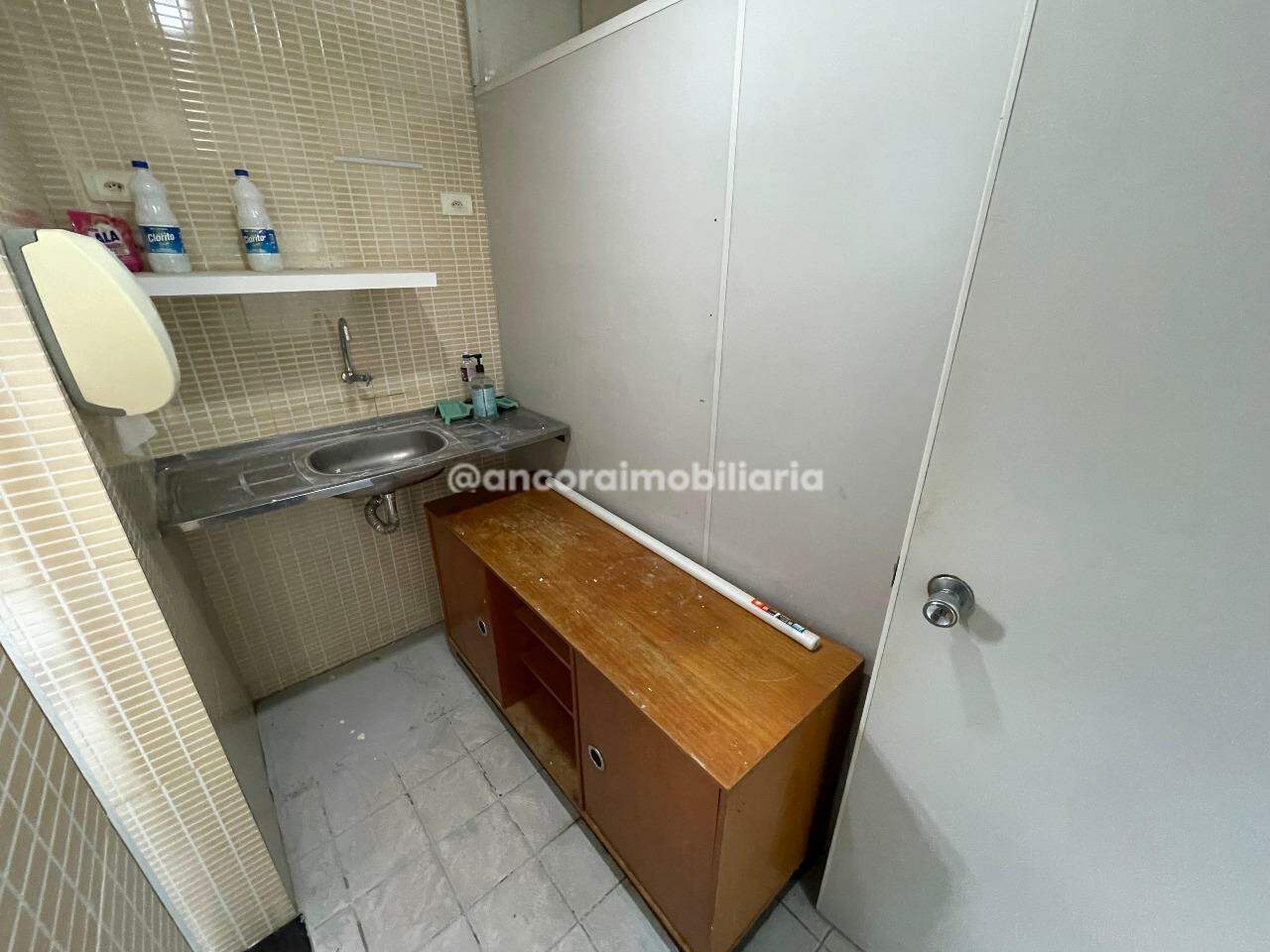 Sala para aluguel no Encruzilhada: