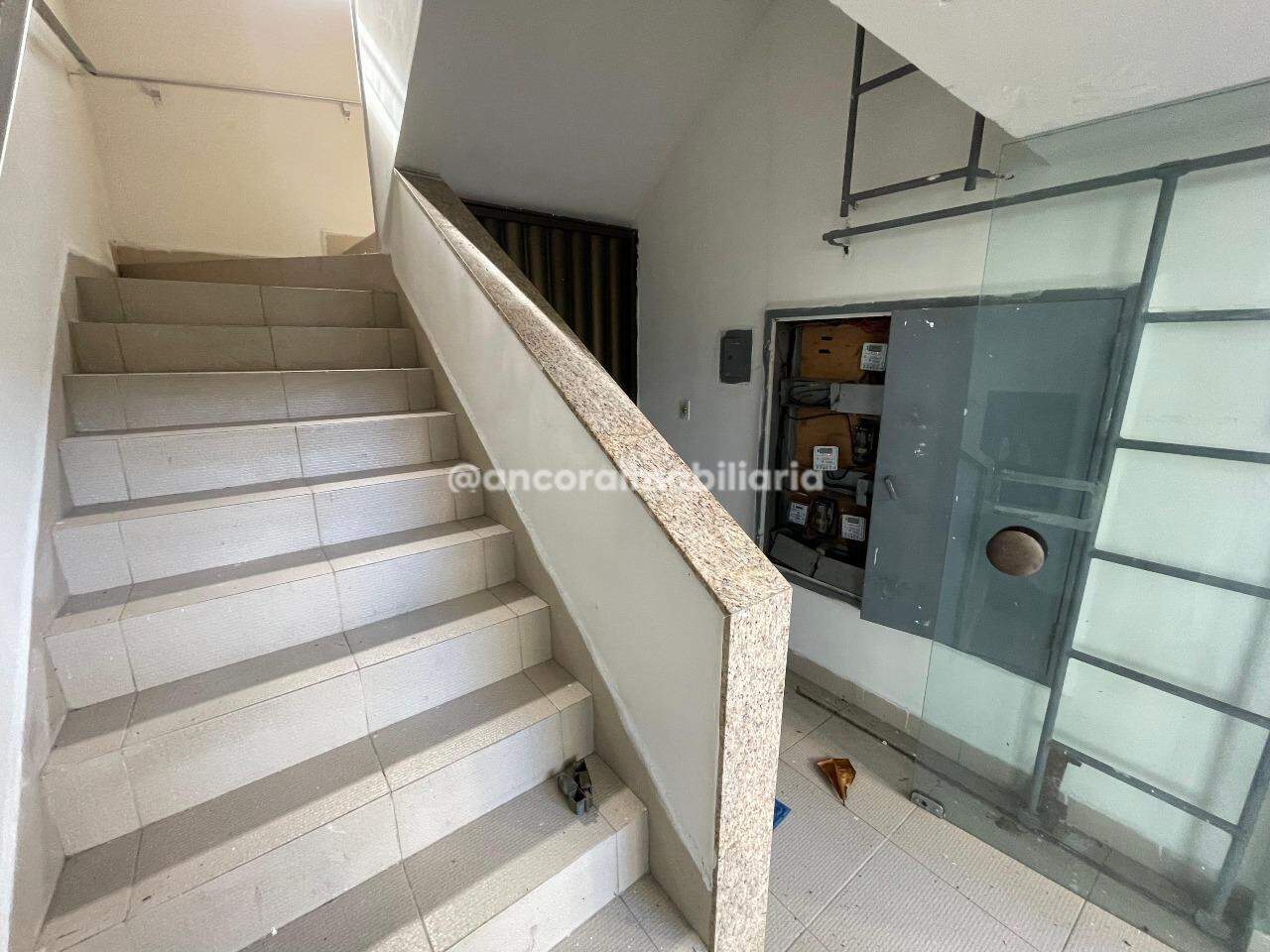 Sala para aluguel no Encruzilhada: