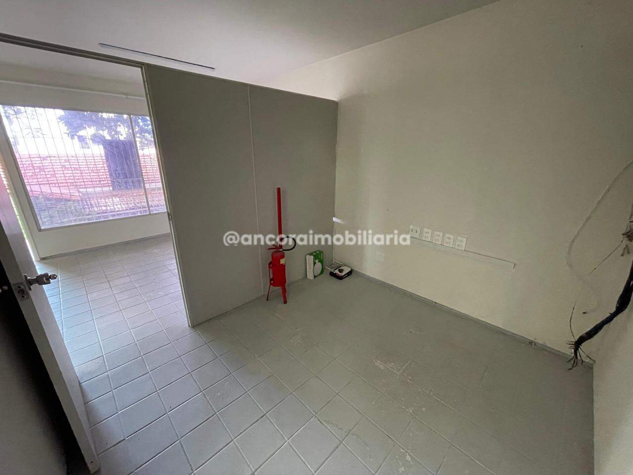 Sala para aluguel no Encruzilhada: 