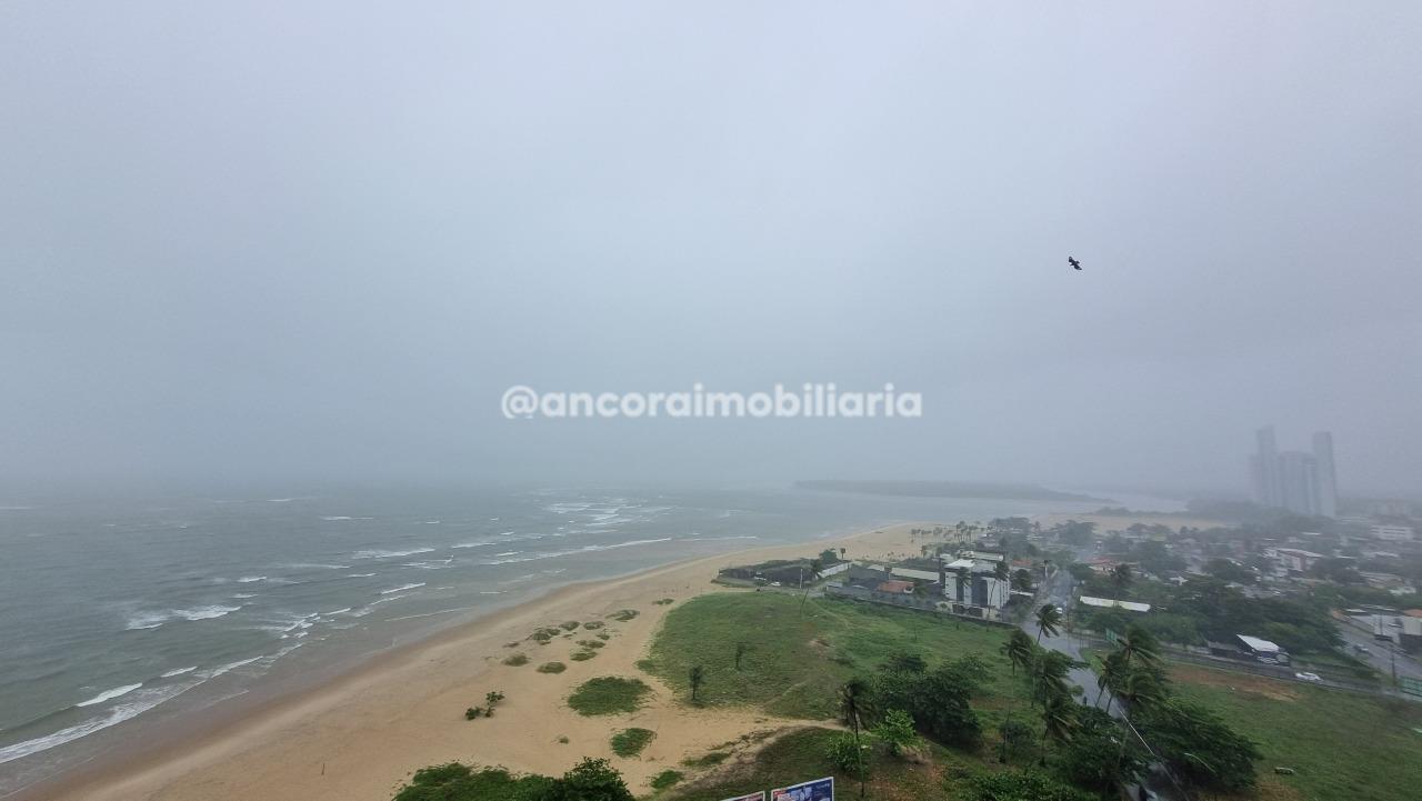 Flat à venda no Barra de Jangada: 