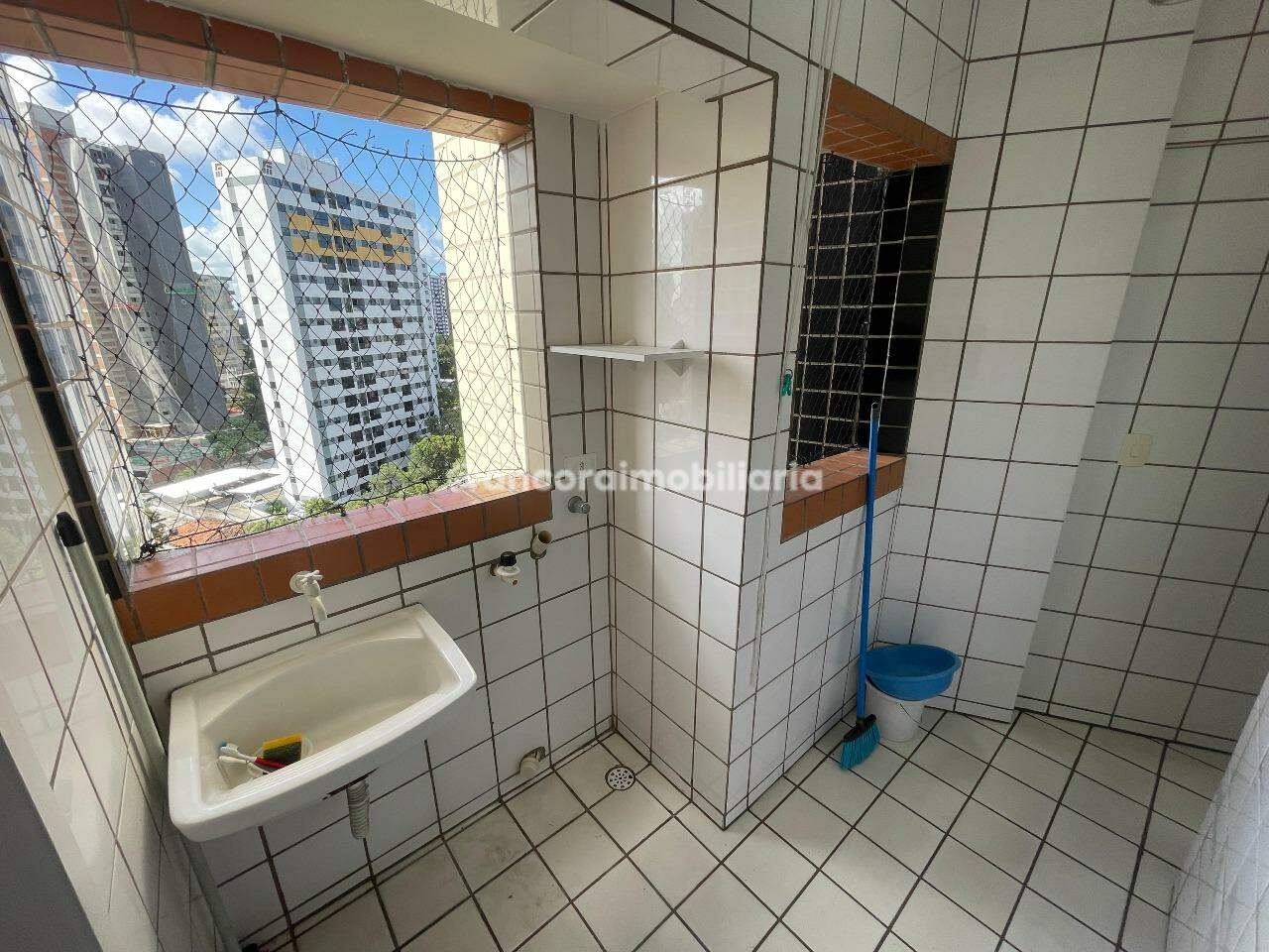 Apartamento para aluguel no Espinheiro: 